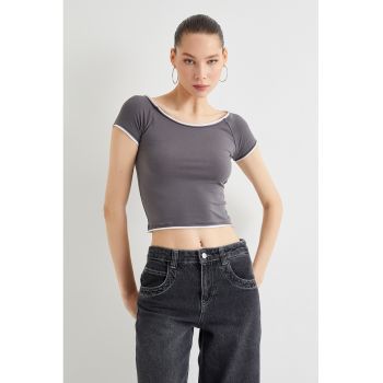 Tricou crop slim fit