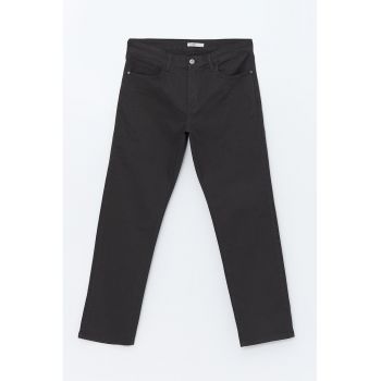 Pantaloni cu croiala slim-fit