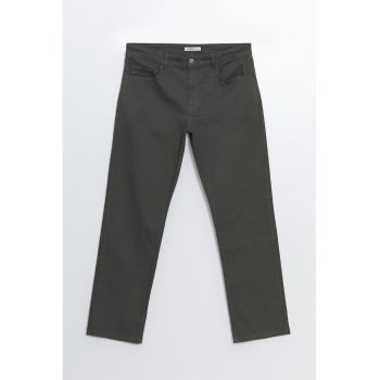 Pantaloni cu croiala slim-fit