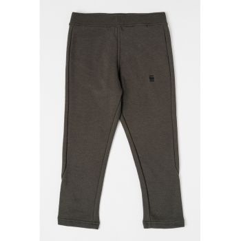 Pantaloni de trening cu croiala slim-fit