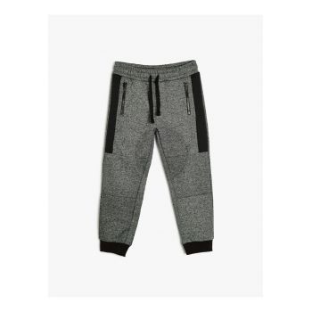 Pantaloni de trening cu snur de ajustare si model uni