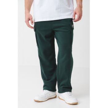 Pantaloni de trening cargo cu banda elastica in talie