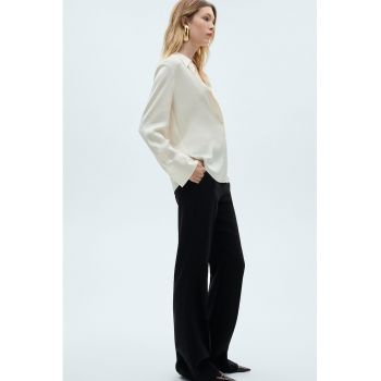 Pantaloni eleganti cu croiala ampla