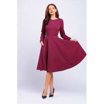 Rochie midi evazata cu decolteu barcuta