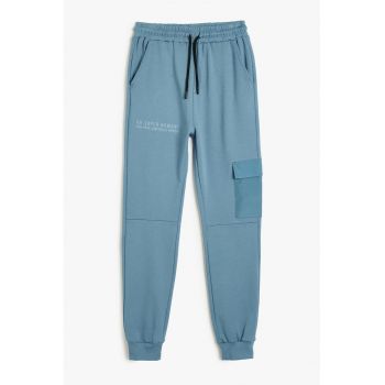 Pantaloni de trening cu snur in talie