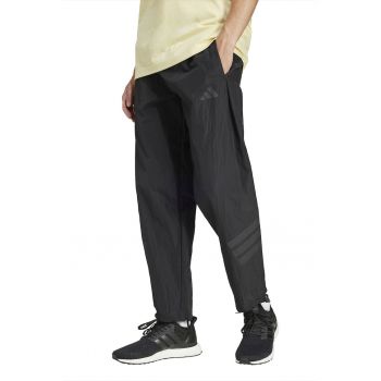 Pantaloni de trening cu buzunare laterale