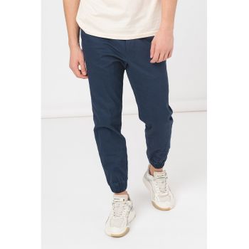 Pantaloni chino cu snur in talie Gordon