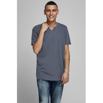 Tricou slim fit cu decolteu Henley Slipt