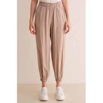 Pantaloni crop din amestec de modal