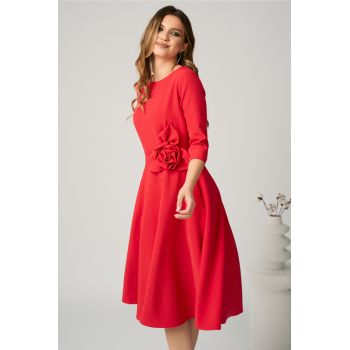 Rochie office din stofa corai cu floare in talie