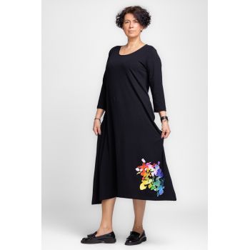 Rochie lunga A-line din tricot de bumbac neagra cu imprimeu petale