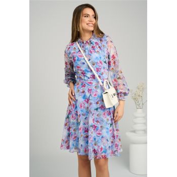 Rochie DY Fashion vaporoasa din voal bleu cu imprimeuri florale fucsia si orange