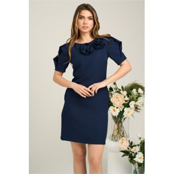 Rochie office din stofa bleumarin cu flori maxi pe bust