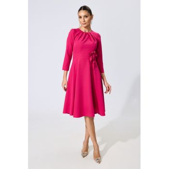 Rochie Moze eleganta cu floare maxi in talie Marilla Fucsia