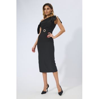 Rochie de ocazie cu model one shoulder si fundite Lusila Neagra