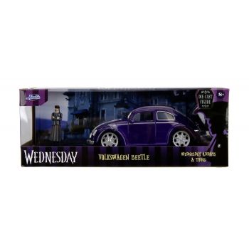 JADA WEDNESDAY SET MASINUTA METALICA VOLKSWAGEN BEETLE 1:24 SI FIGURINA METALICA WEDNESDAY 7CM