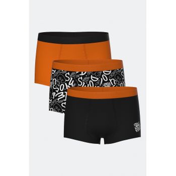 Set de boxeri cu model grafic si uni - 3 piese