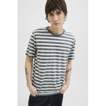 Tricou cu decolteu la baza gatului si model in dungi