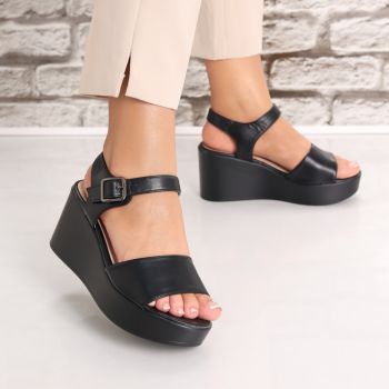 Sandale dama cu platforma Negre din Piele Ecologica Adnora Sandale dama cu platforma Negre din Piele Ecologica Adnora