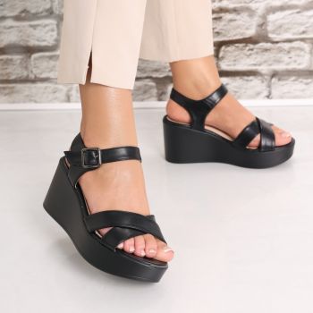 Sandale dama cu platforma Negre din Piele Ecologica Coranda Sandale dama cu platforma Negre din Piele Ecologica Coranda